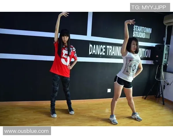 李强的街舞人生：从热爱到职业的心路历程与成长故事